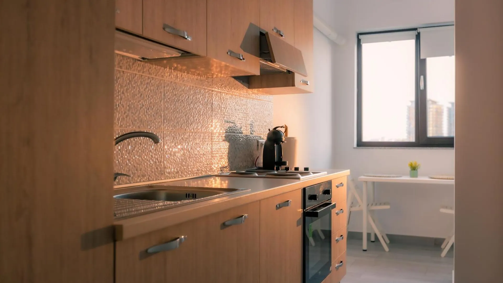 Sunset Apartment - Central Apt With Rooftop Garden Bucharest